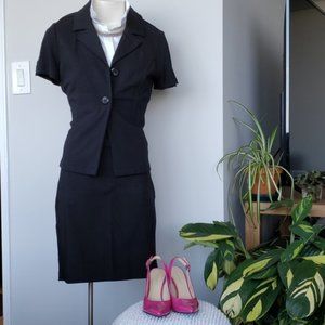 Reitmans stretch short sleeve black blazer